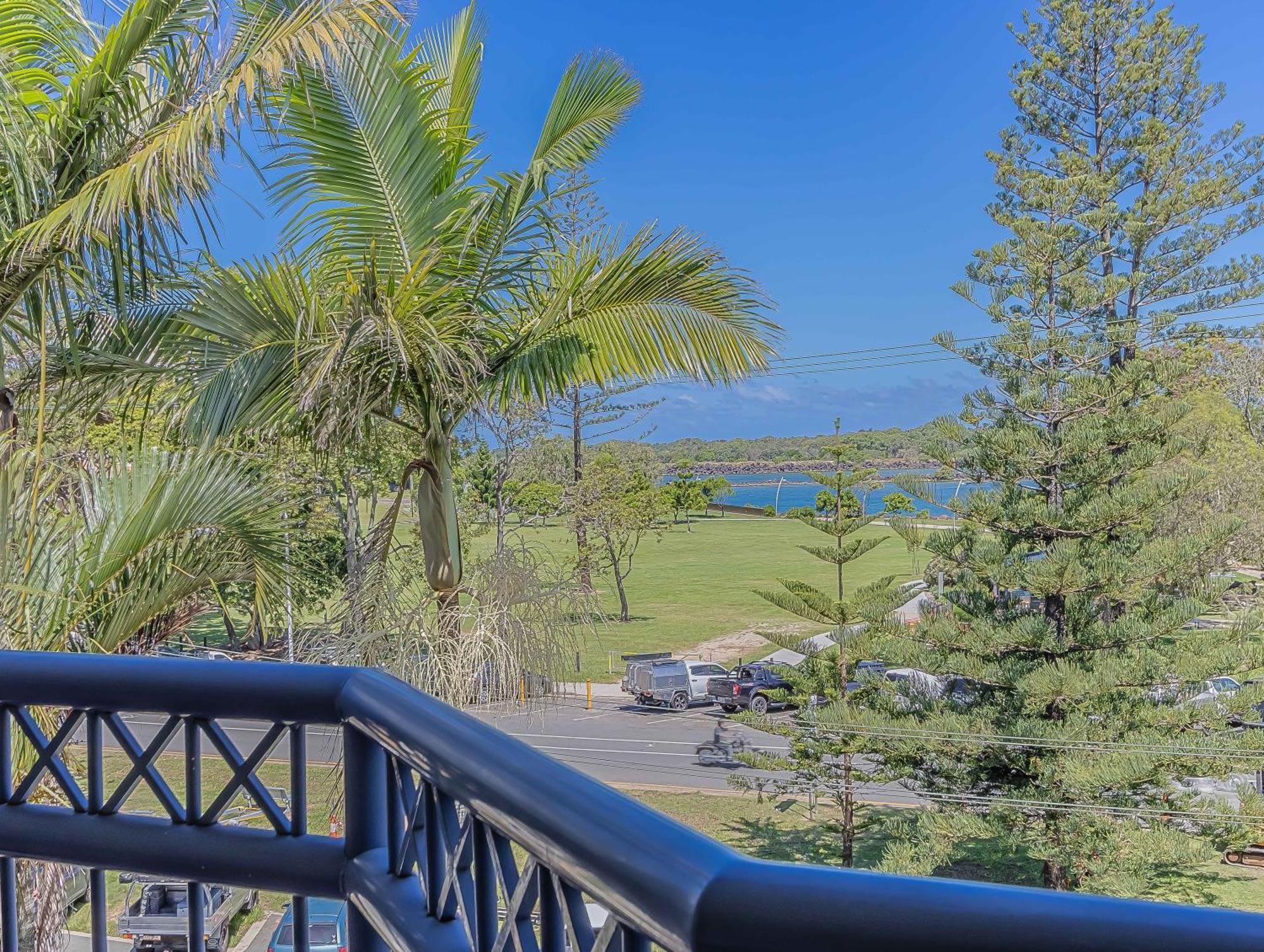 Bella Mare Coolangatta Beachside Apartments Голд-Кост Екстер'єр фото