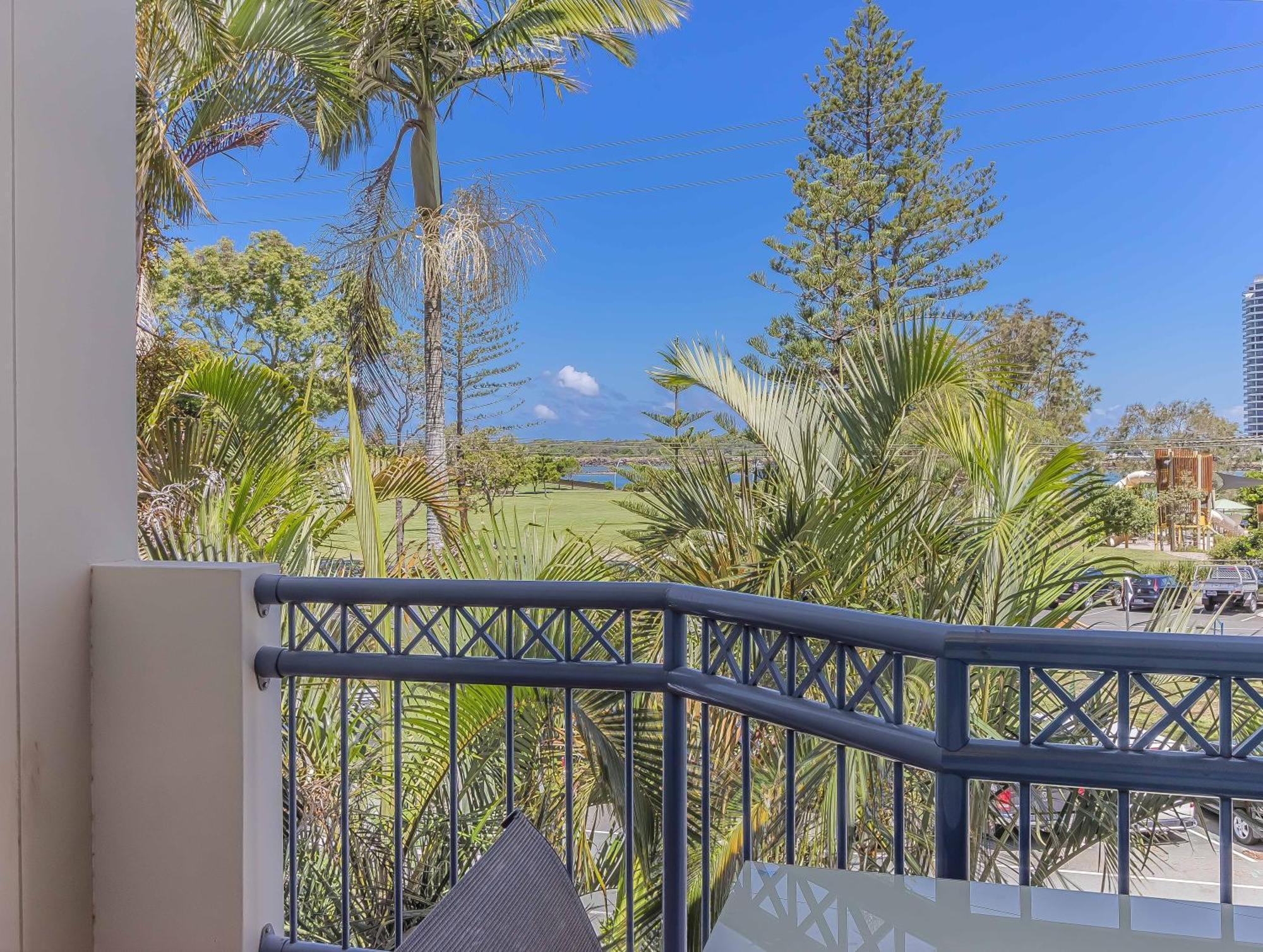 Bella Mare Coolangatta Beachside Apartments Голд-Кост Екстер'єр фото