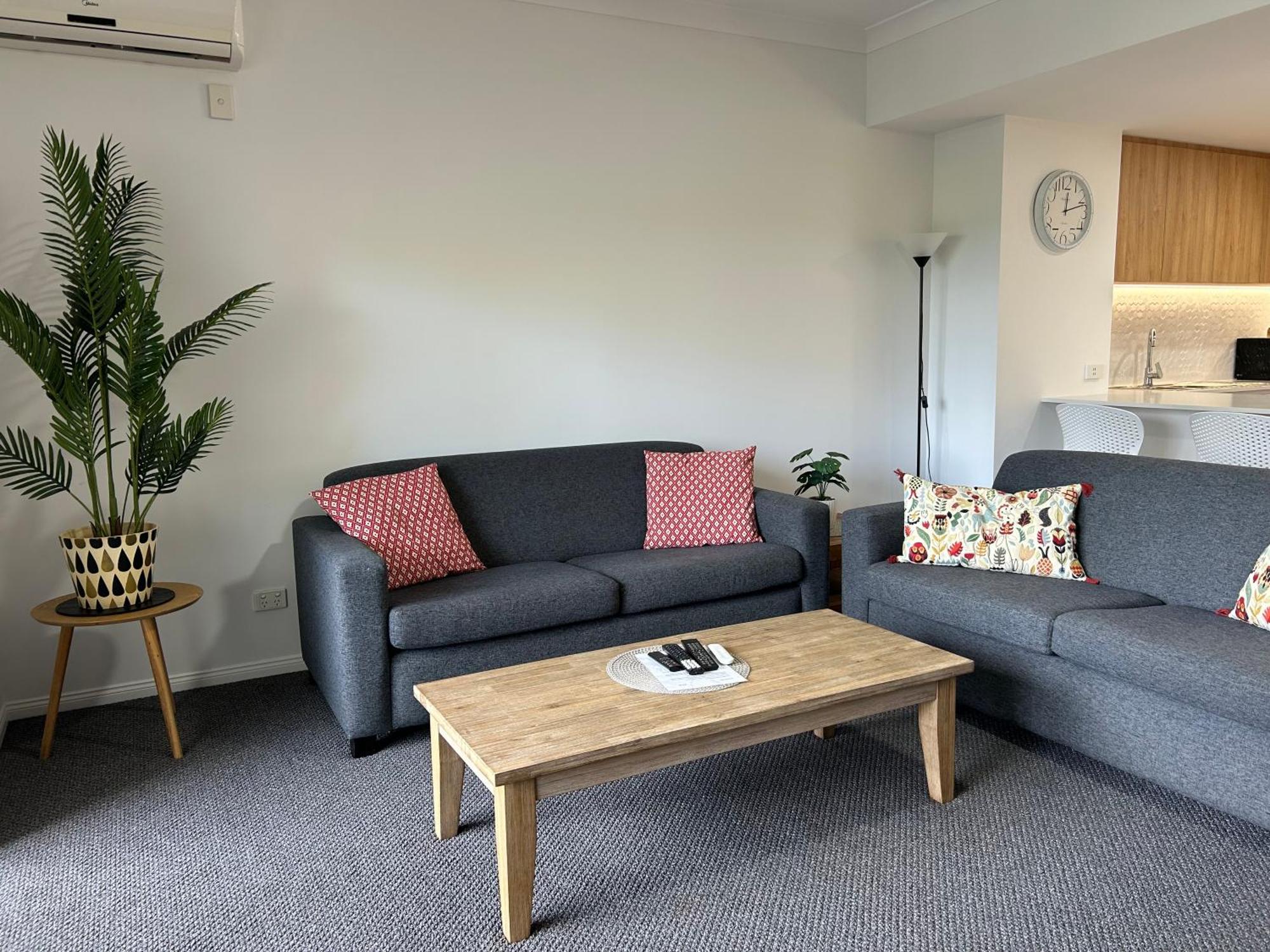 Bella Mare Coolangatta Beachside Apartments Голд-Кост Екстер'єр фото